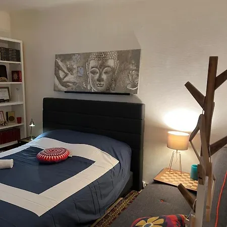 Lit Queen Size, 3mn Privatunterkunft *